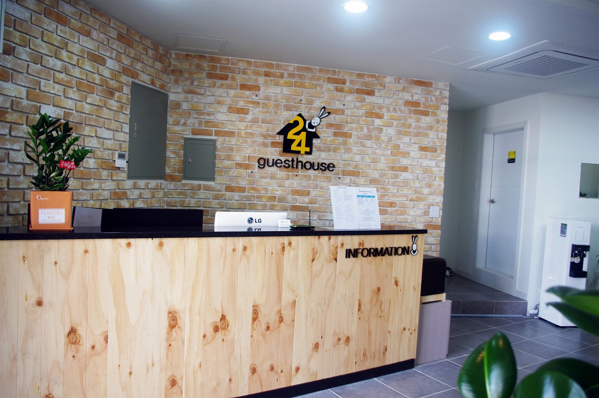 24 Guesthouse Yeosu Dış mekan fotoğraf