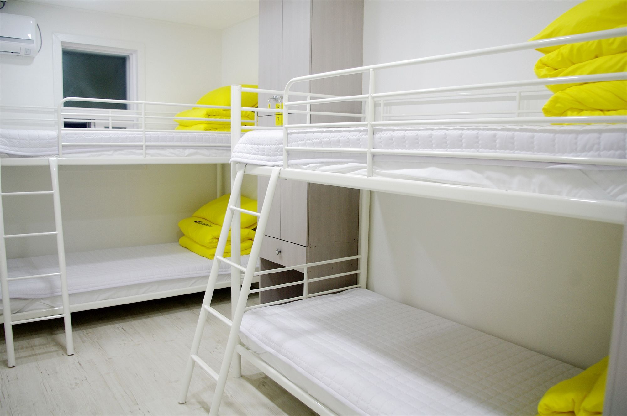 24 Guesthouse Yeosu Dış mekan fotoğraf